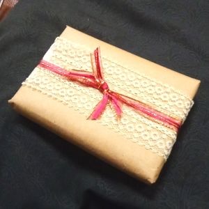 Environmentally friendly gift wrap choices